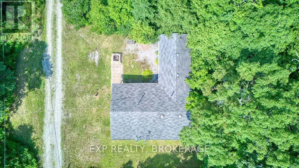 1036 ROSSLAND LANE