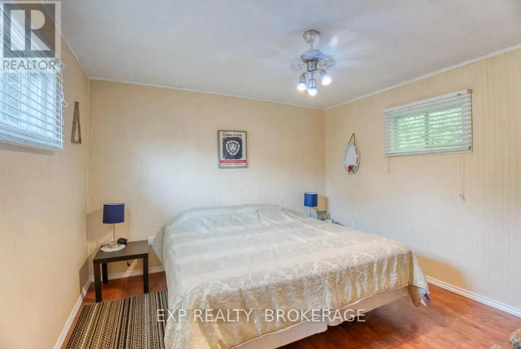1036 ROSSLAND LANE