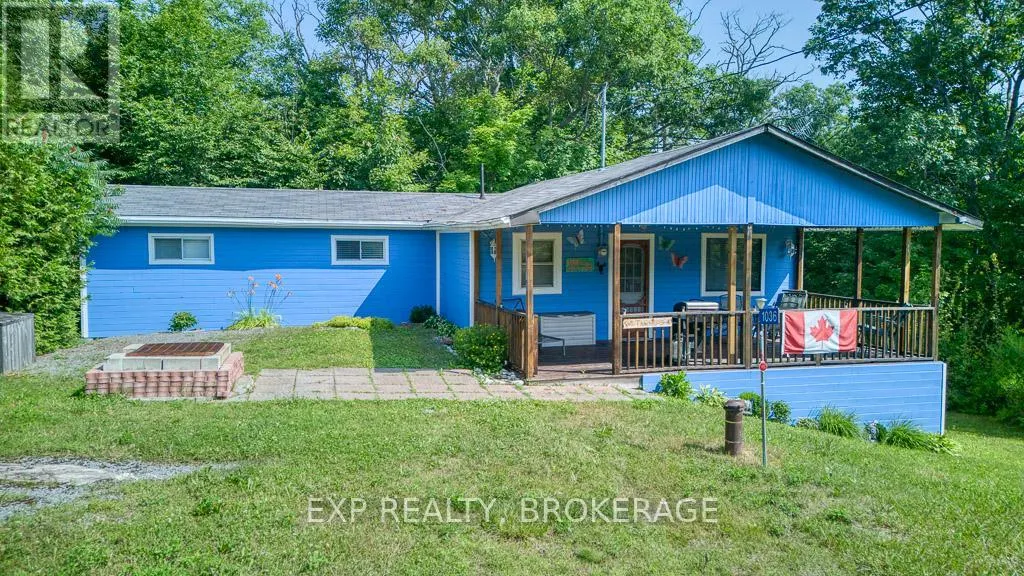 1036 ROSSLAND LANE