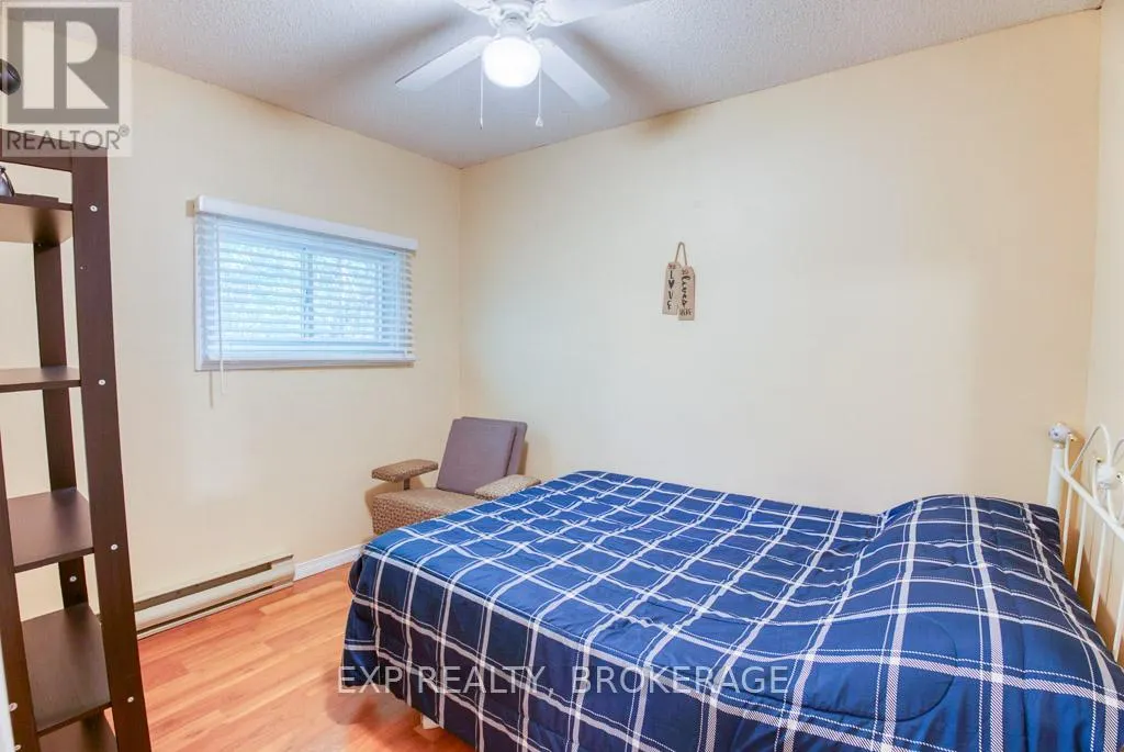 1036 ROSSLAND LANE