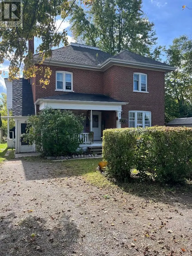 833 CRAWFORD DRIVE