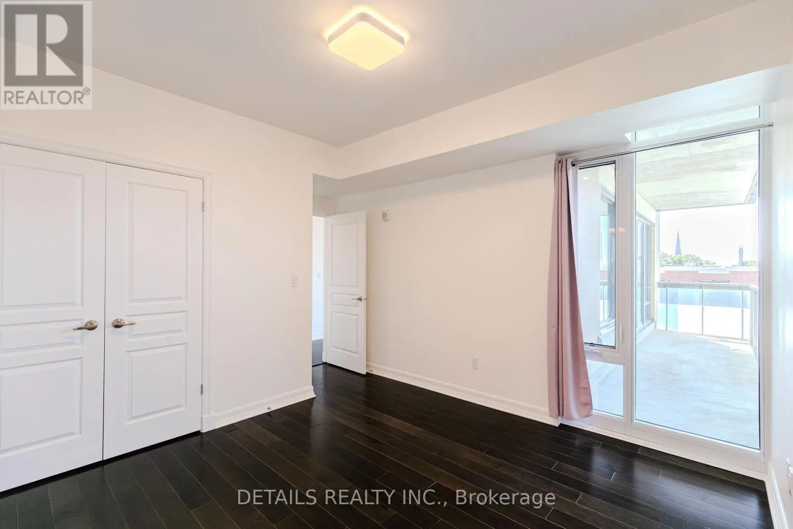 #717 - 238 BESSERER STREET
