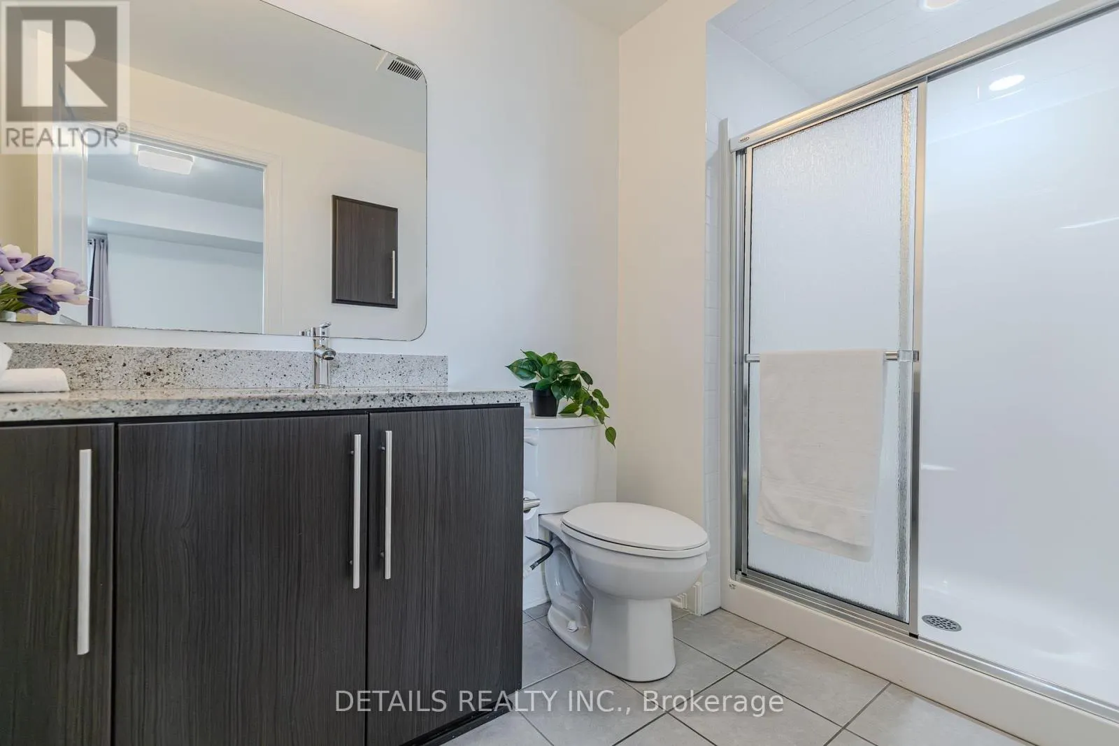 #717 - 238 BESSERER STREET