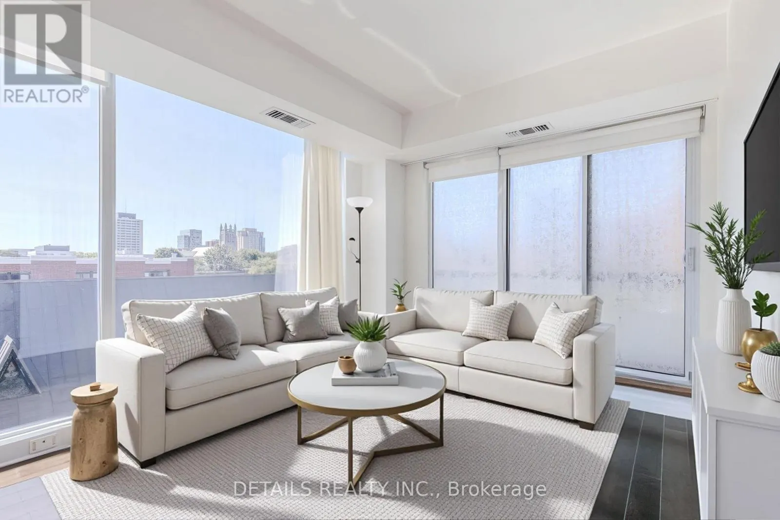 #717 - 238 BESSERER STREET