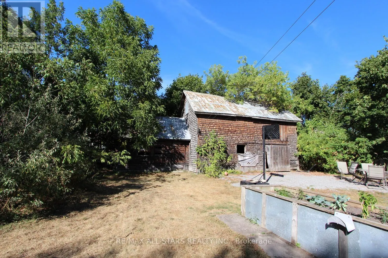 21 FRANCIS STREET E
