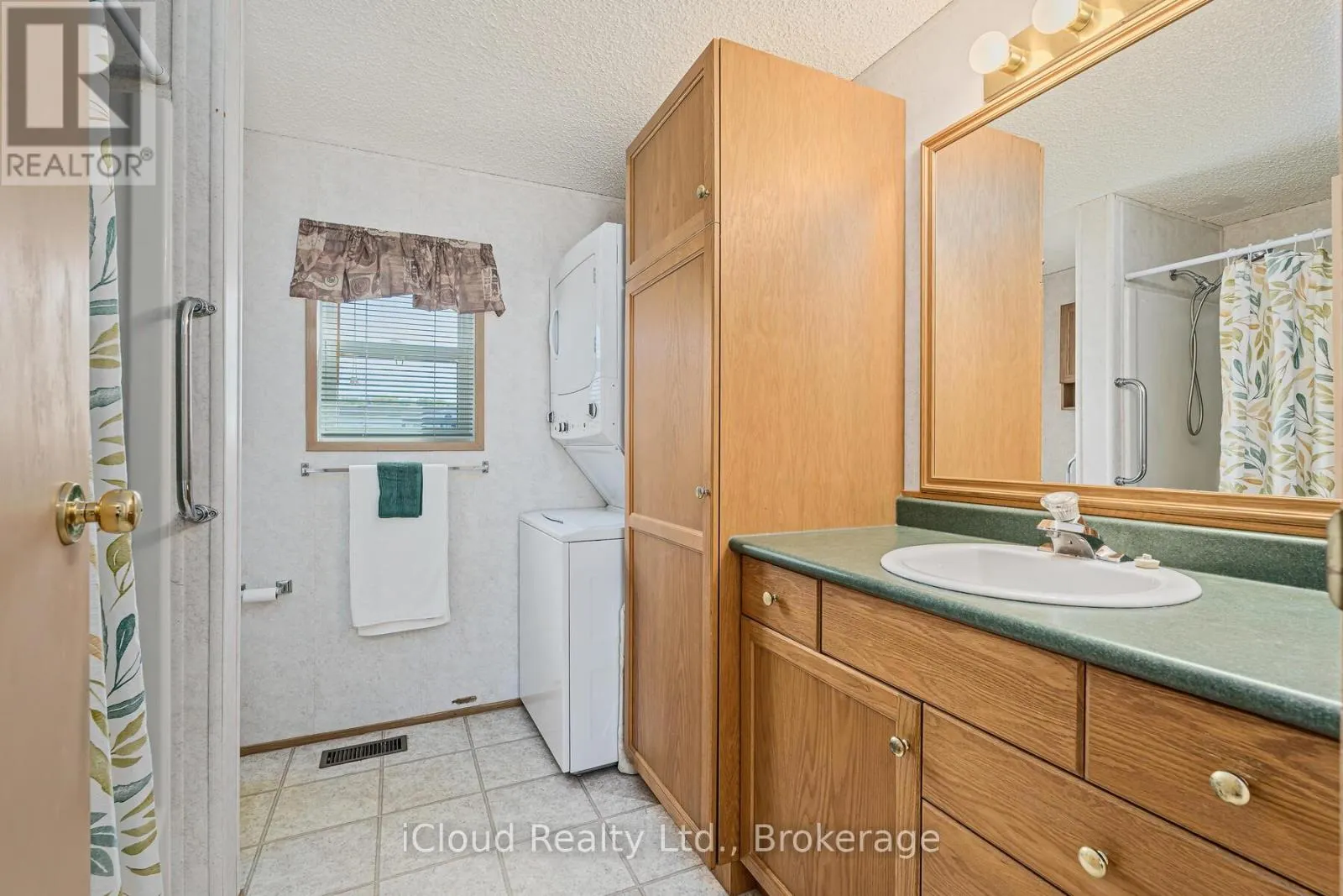 2 TRILLIUM BEACH DRIVE