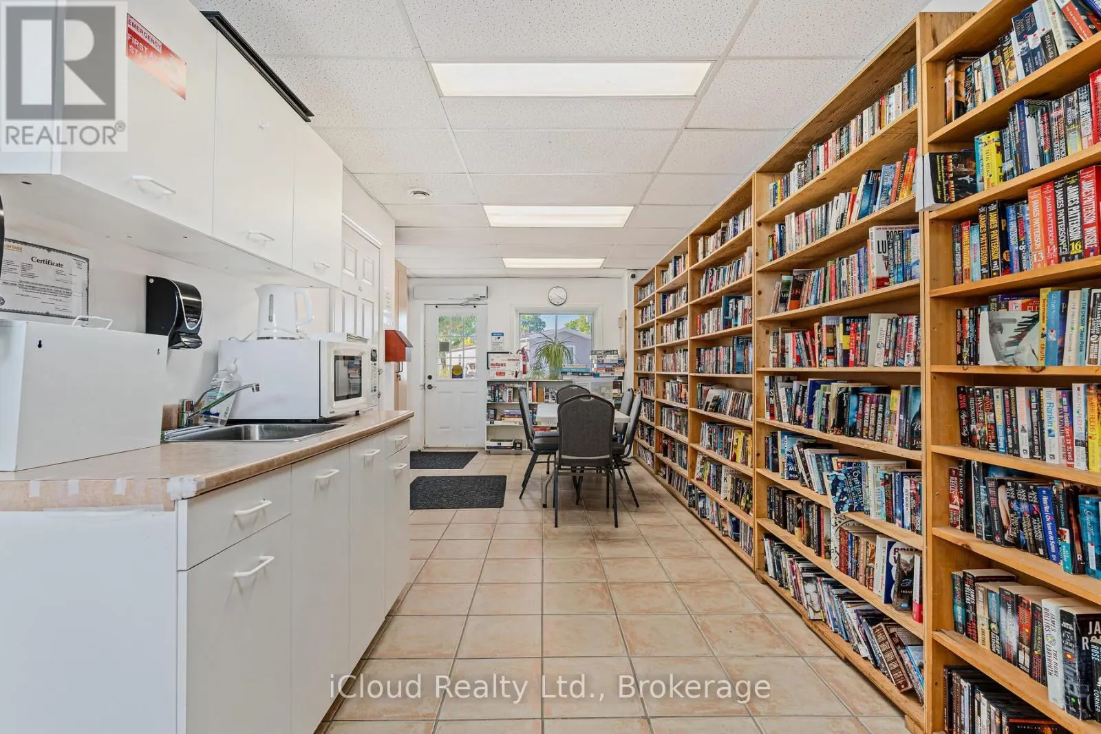 2 TRILLIUM BEACH DRIVE