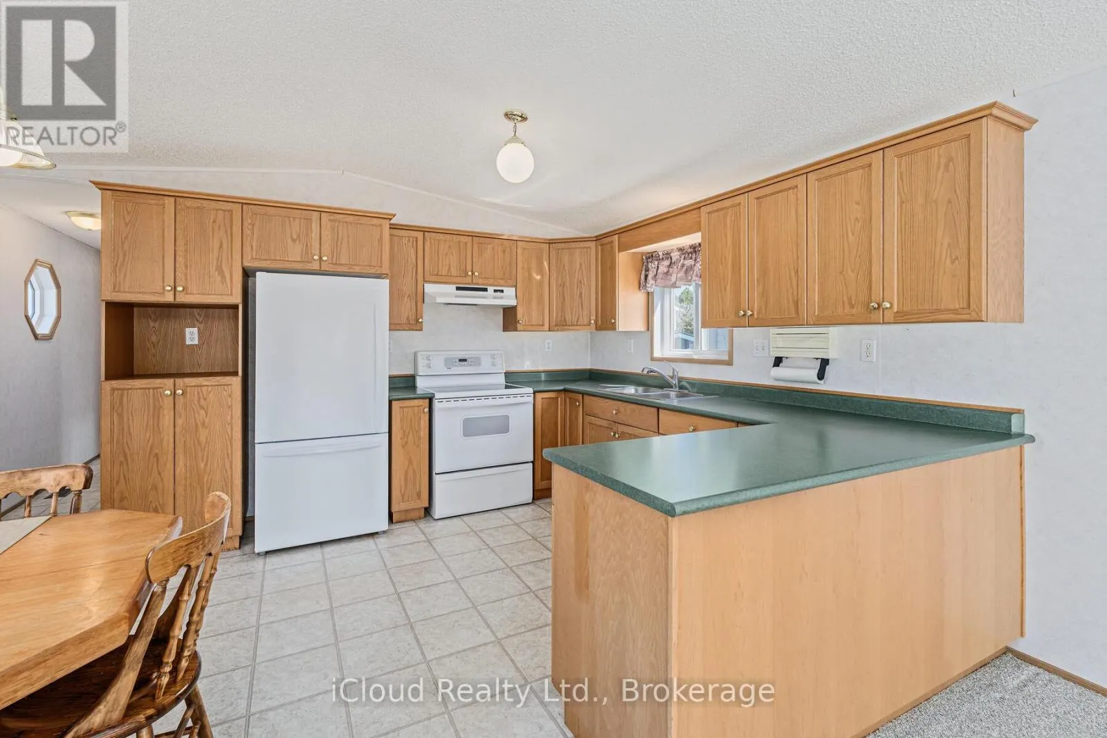 2 TRILLIUM BEACH DRIVE