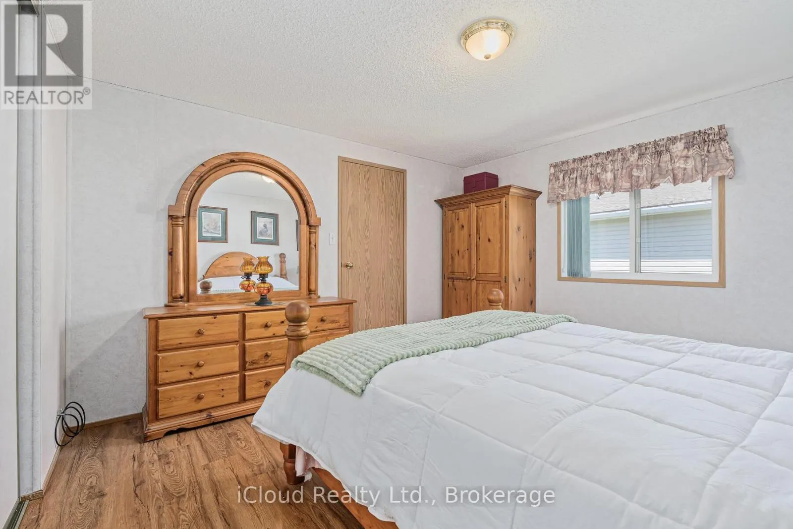 2 TRILLIUM BEACH DRIVE