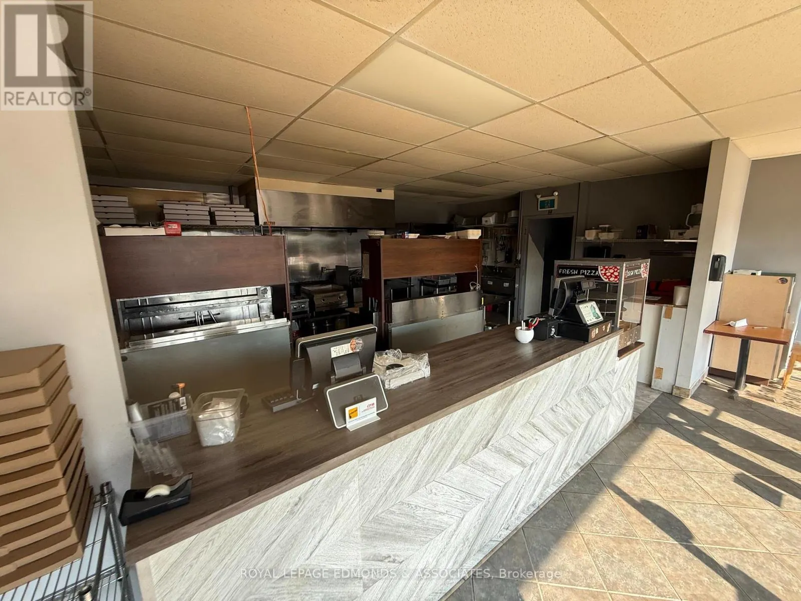 3515 PETAWAWA BOULEVARD
