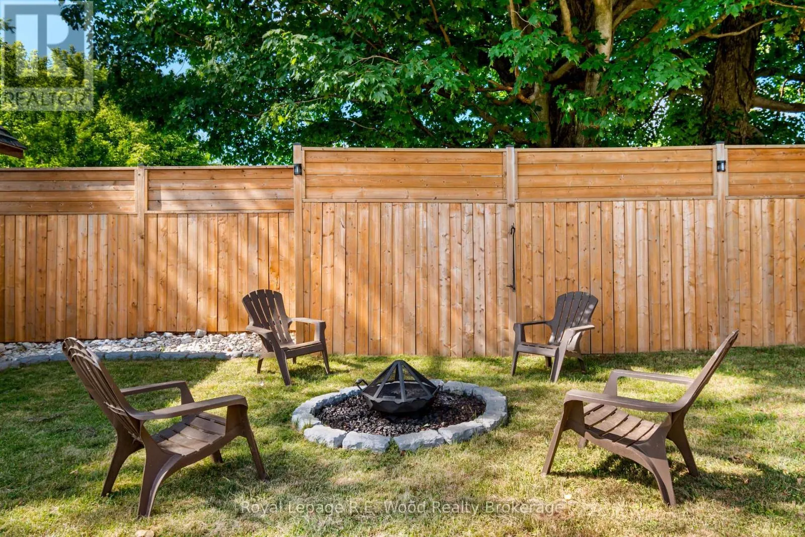 16.5 NORTH COURT STREET W