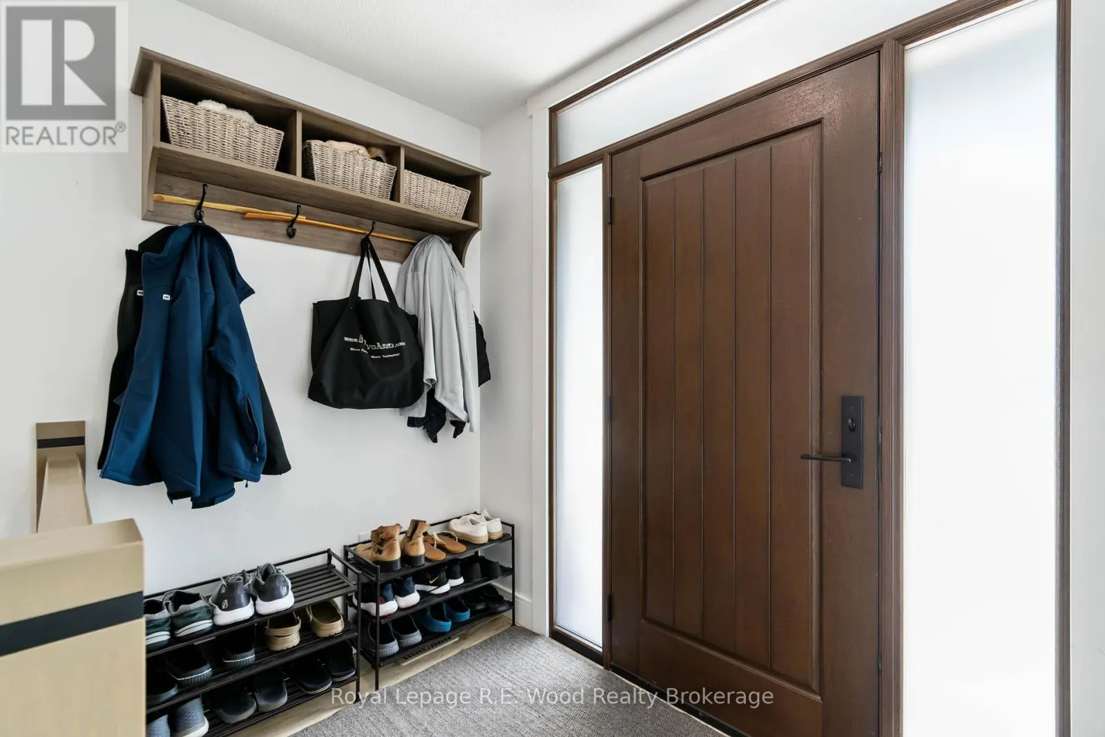 16.5 NORTH COURT STREET W