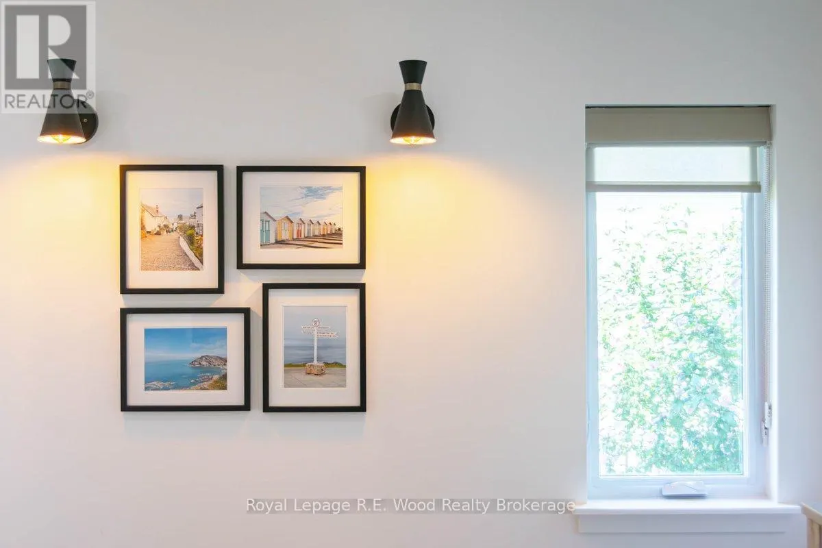 16.5 NORTH COURT STREET W