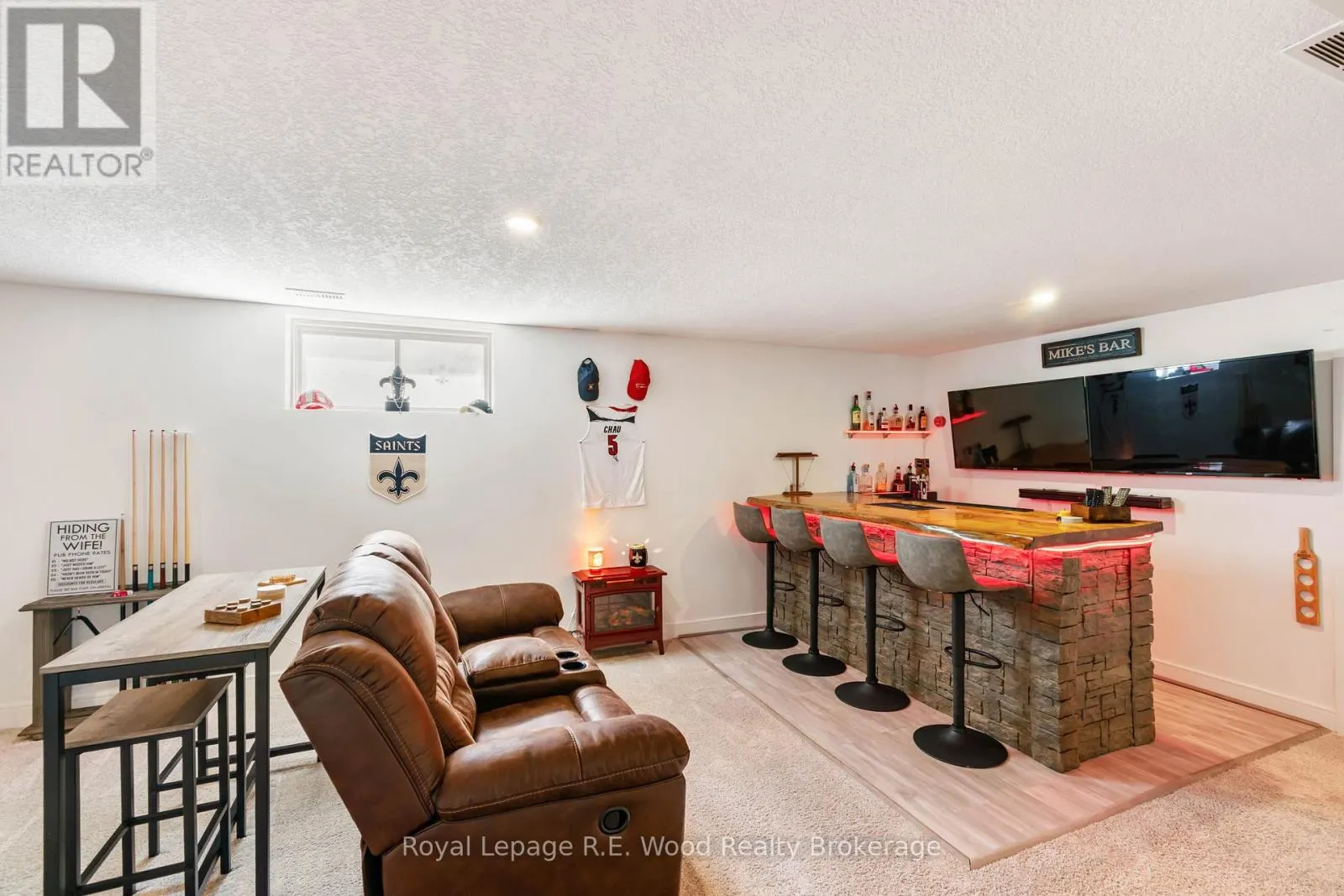 16.5 NORTH COURT STREET W