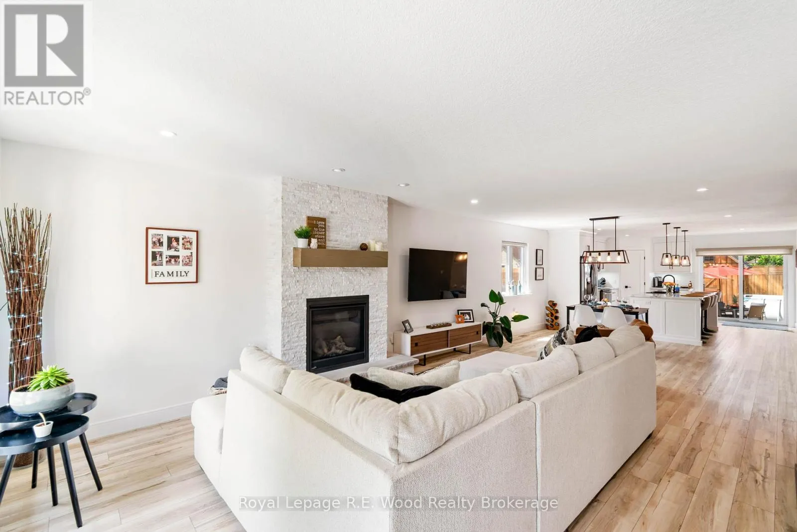 16.5 NORTH COURT STREET W