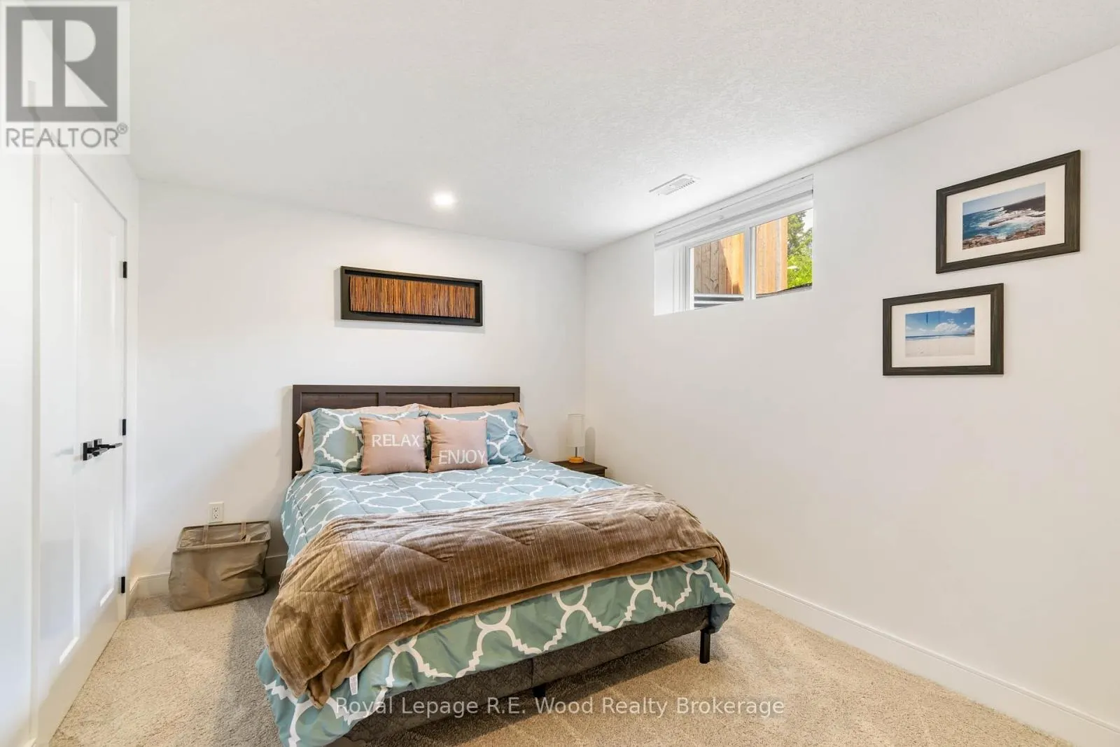 16.5 NORTH COURT STREET W