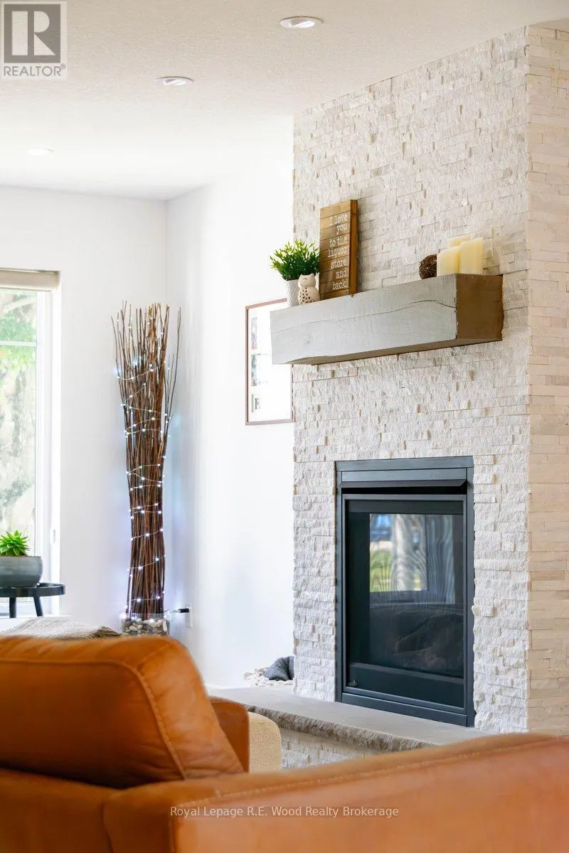 16.5 NORTH COURT STREET W