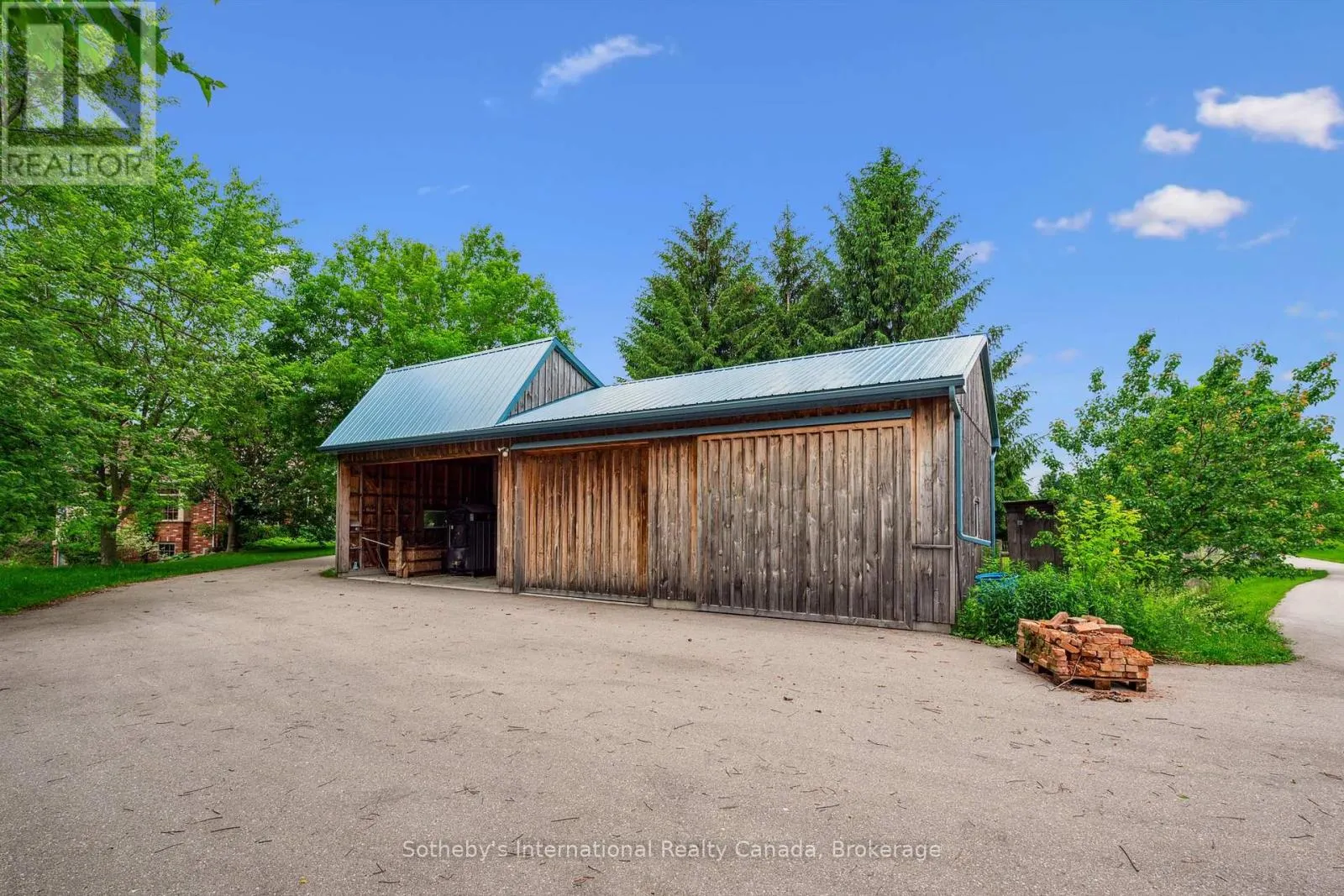 1492 MAPLE BEND ROAD