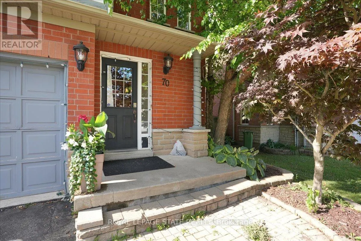 70 MOORE CRESCENT