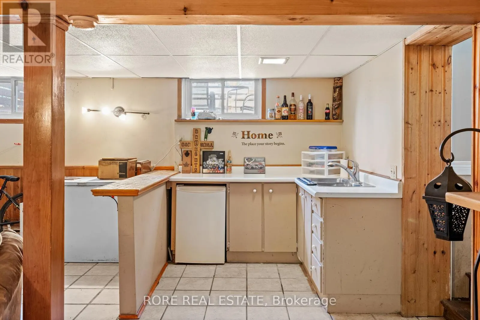 497 CLARENCE STREET W