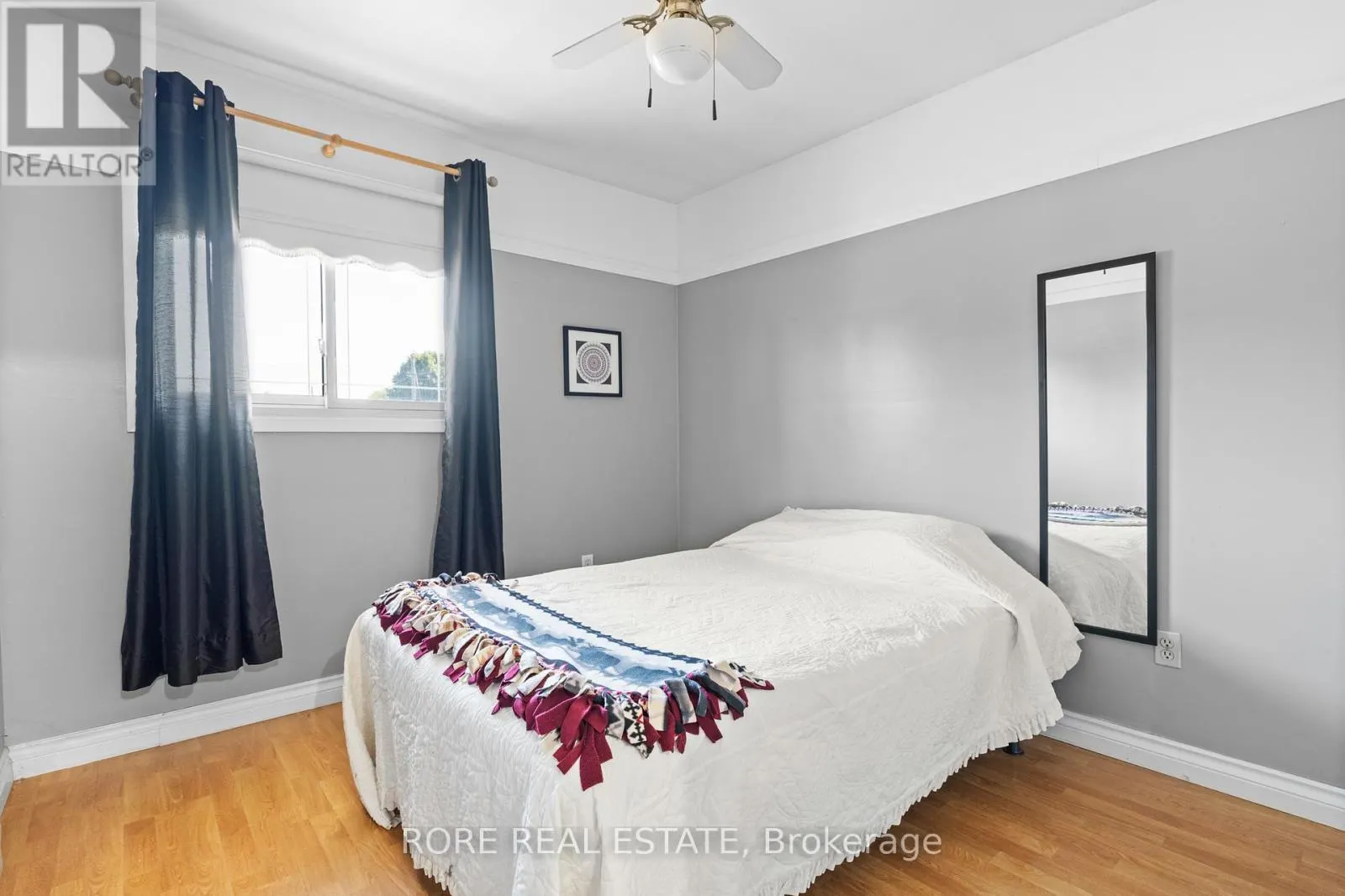 497 CLARENCE STREET W