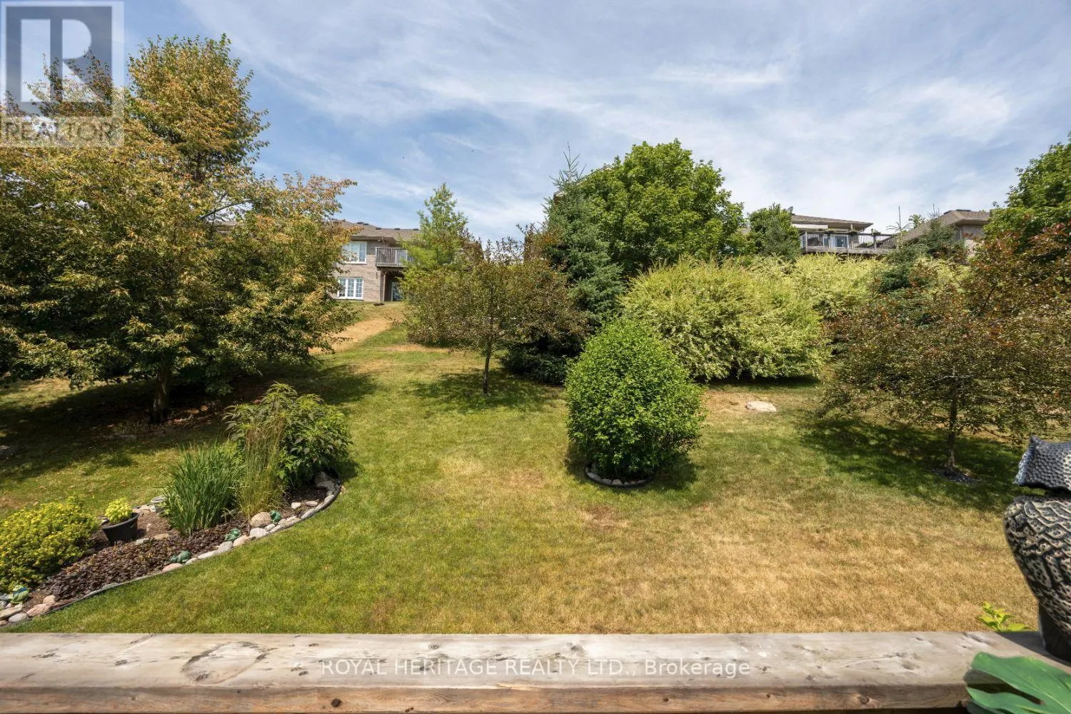 162 - 301 CARNEGIE AVENUE, #162