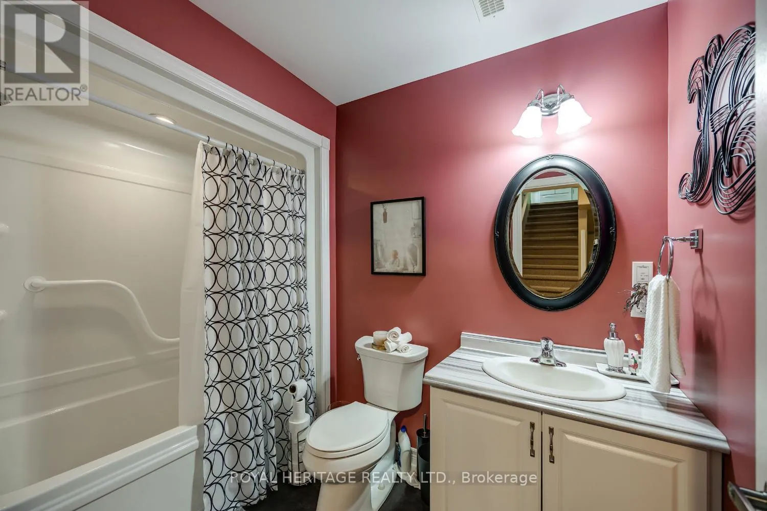 162 - 301 CARNEGIE AVENUE, #162