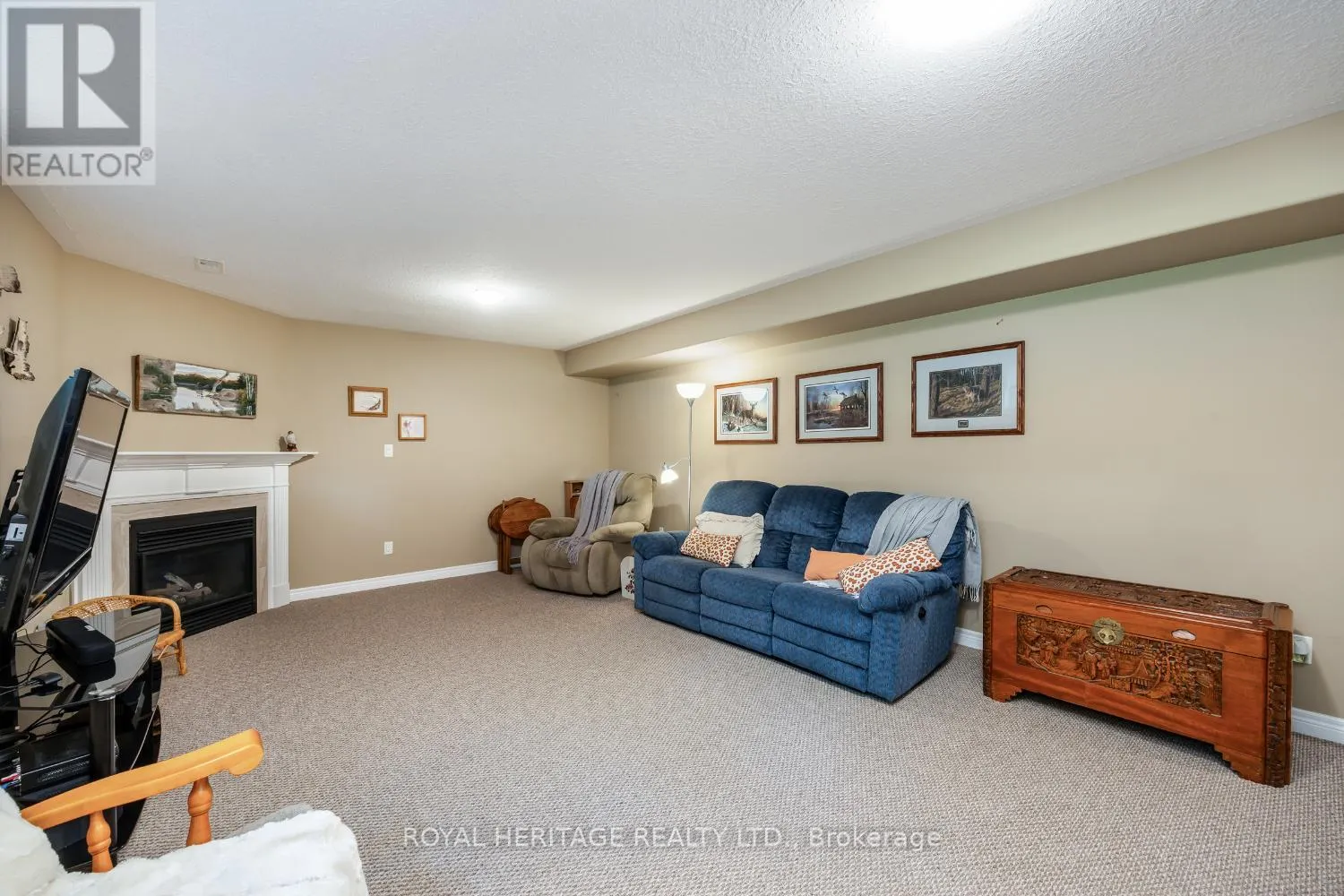 162 - 301 CARNEGIE AVENUE, #162