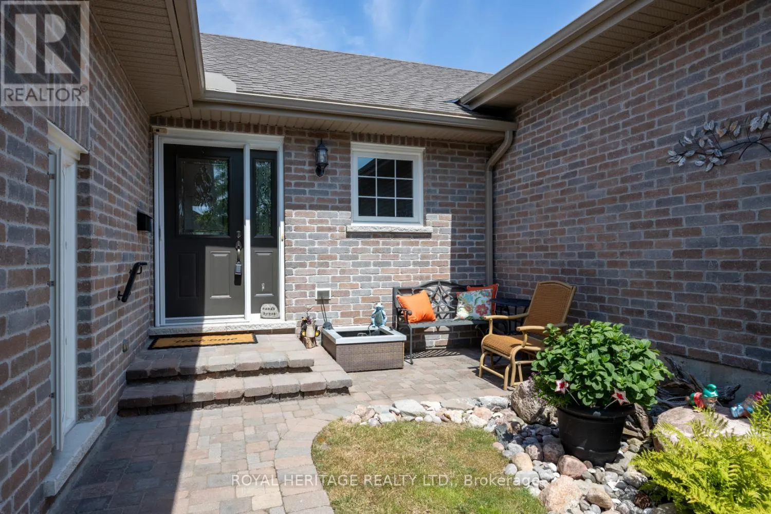 162 - 301 CARNEGIE AVENUE, #162