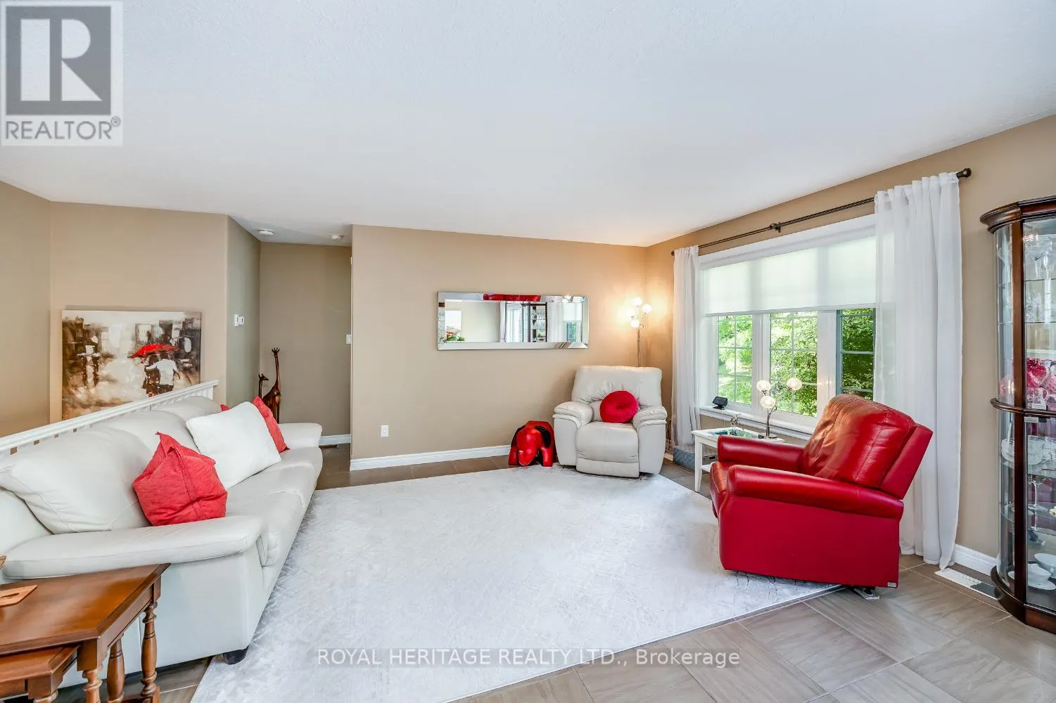 162 - 301 CARNEGIE AVENUE, #162