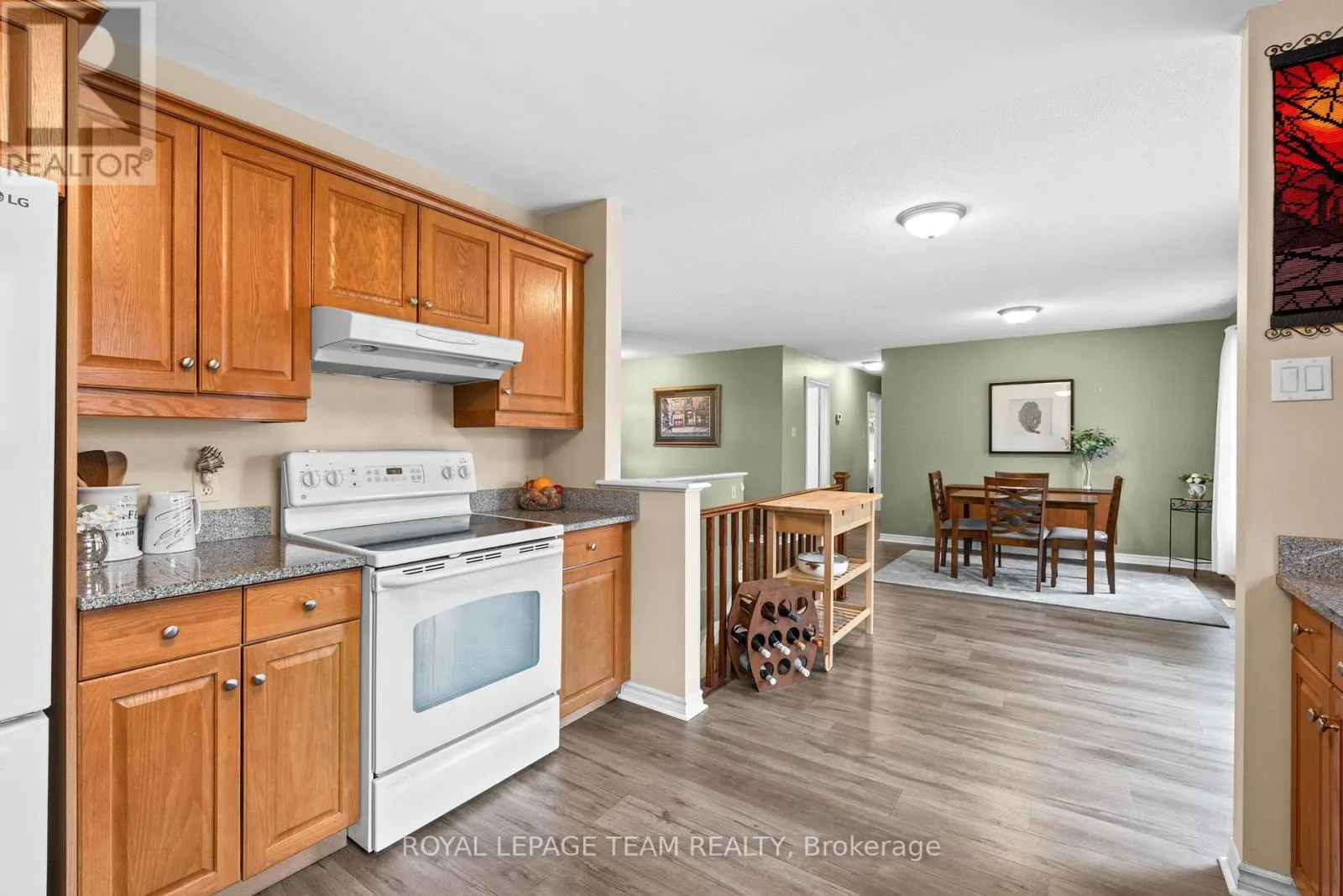6481 RIDEAU VALLEY DRIVE N