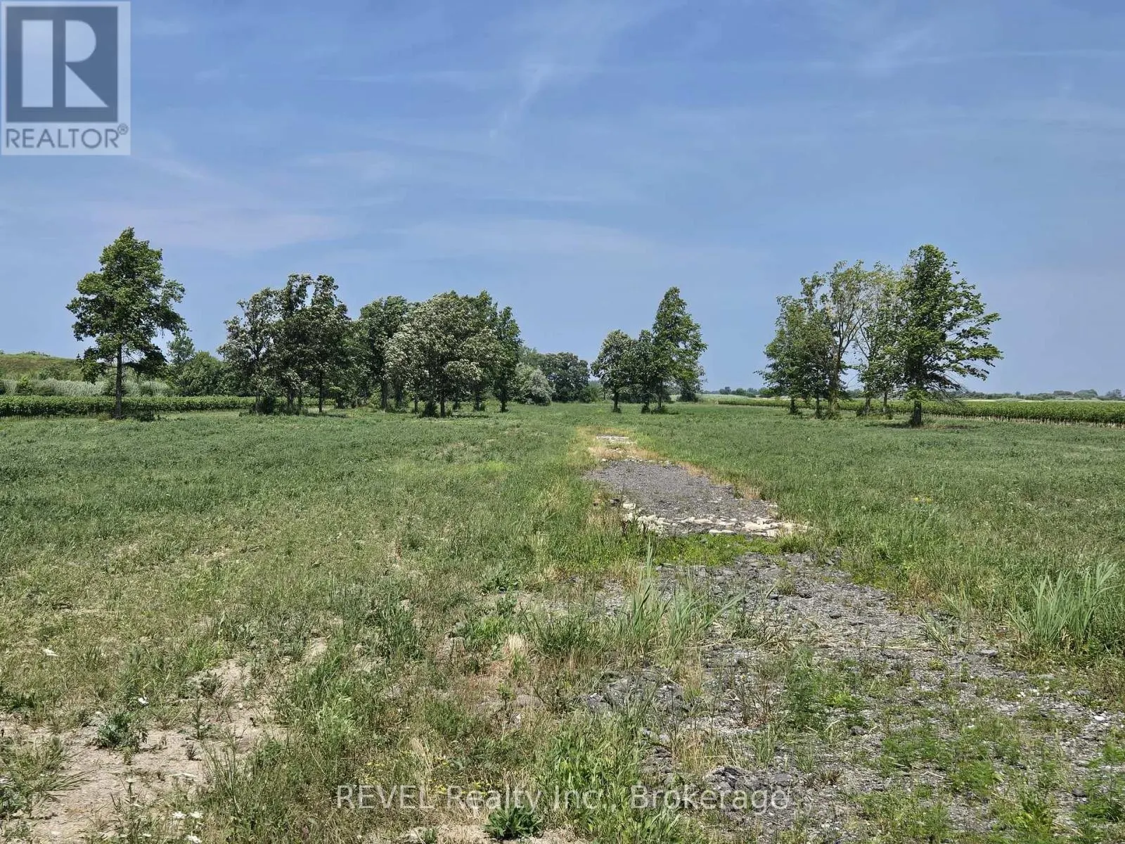 240 EASTCHESTER AVENUE