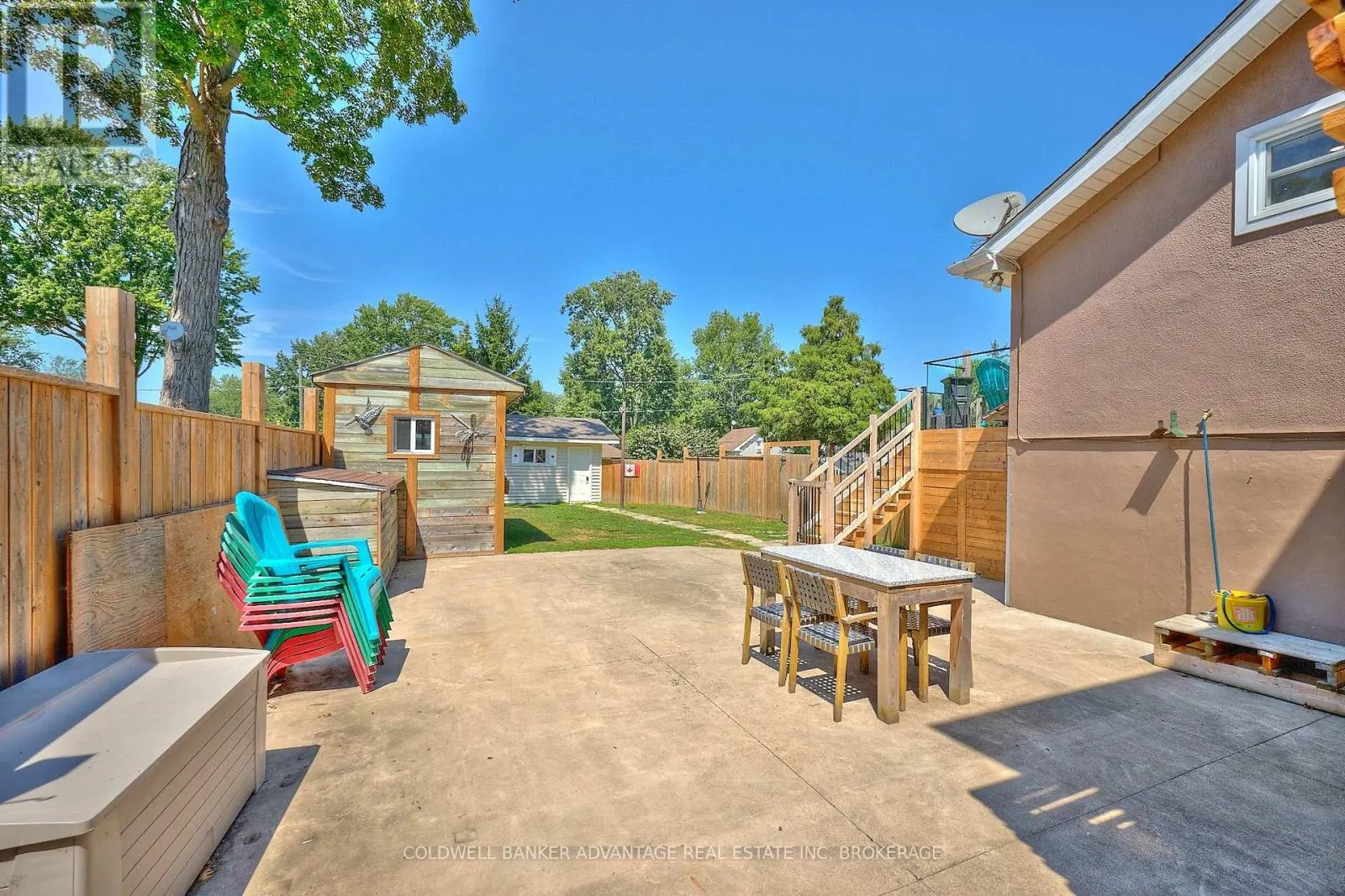 10572 LAKESHORE ROAD
