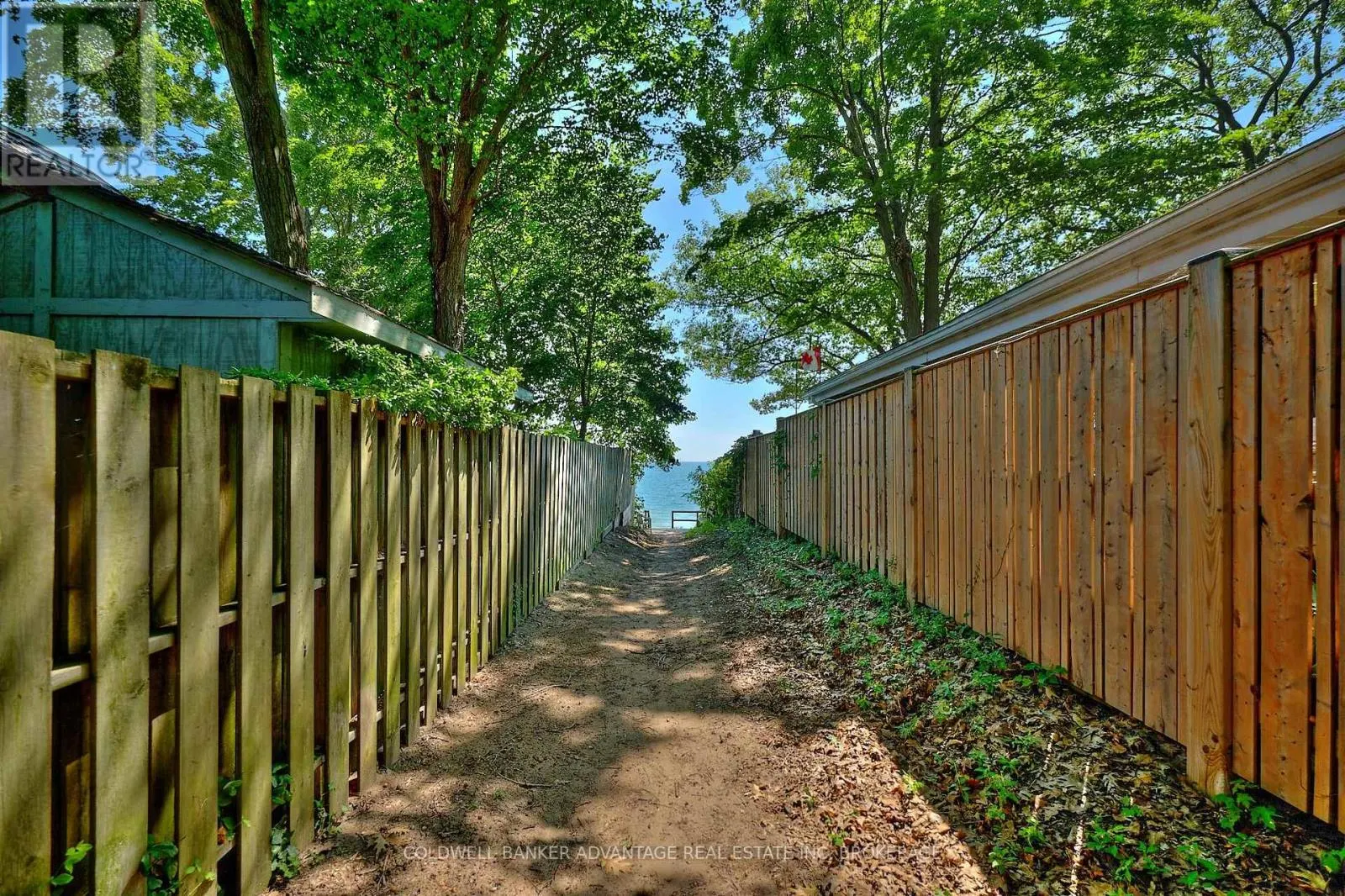 10572 LAKESHORE ROAD