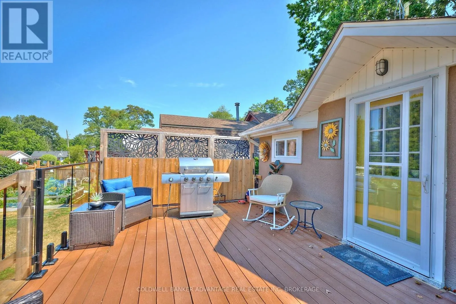 10572 LAKESHORE ROAD