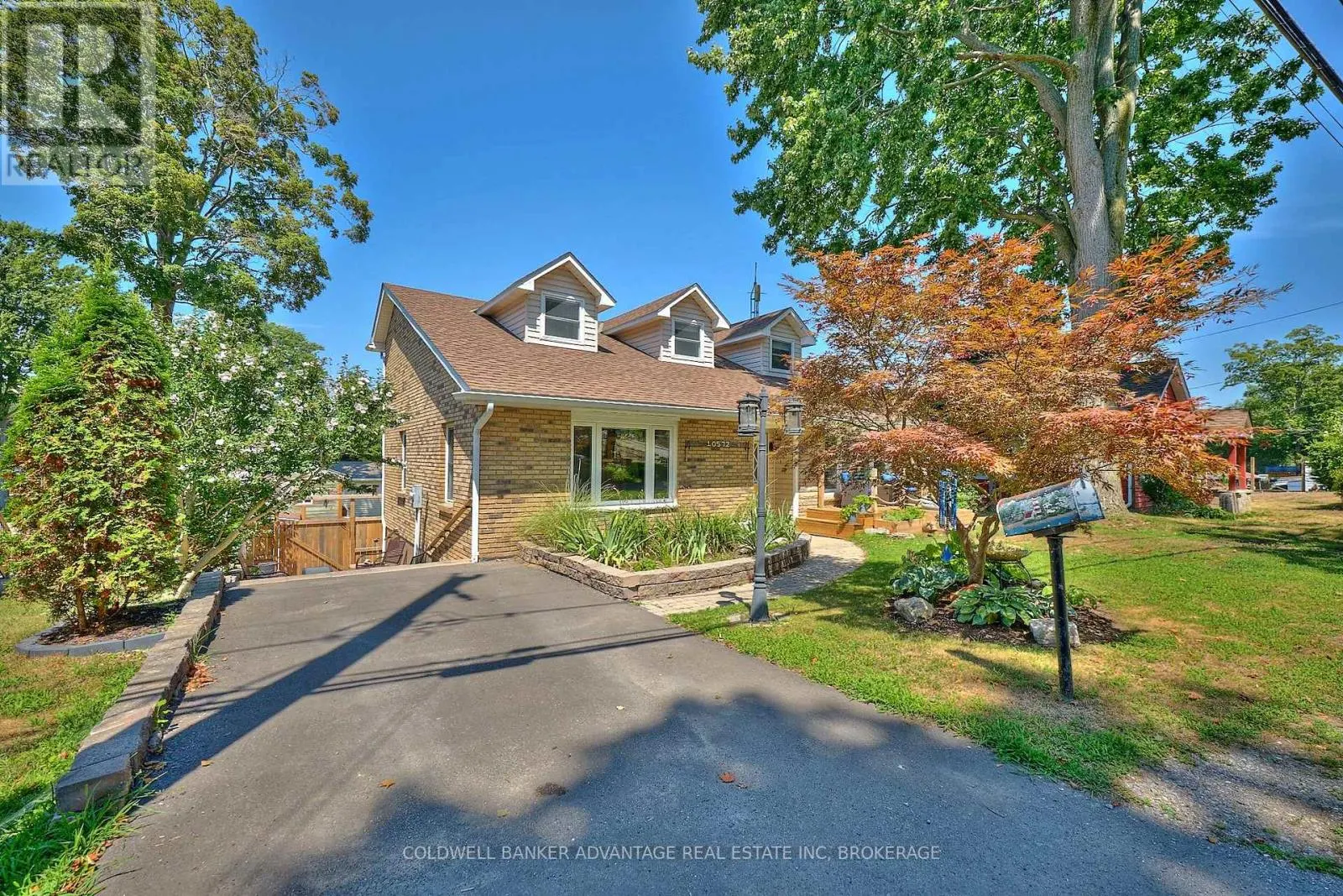 10572 LAKESHORE ROAD