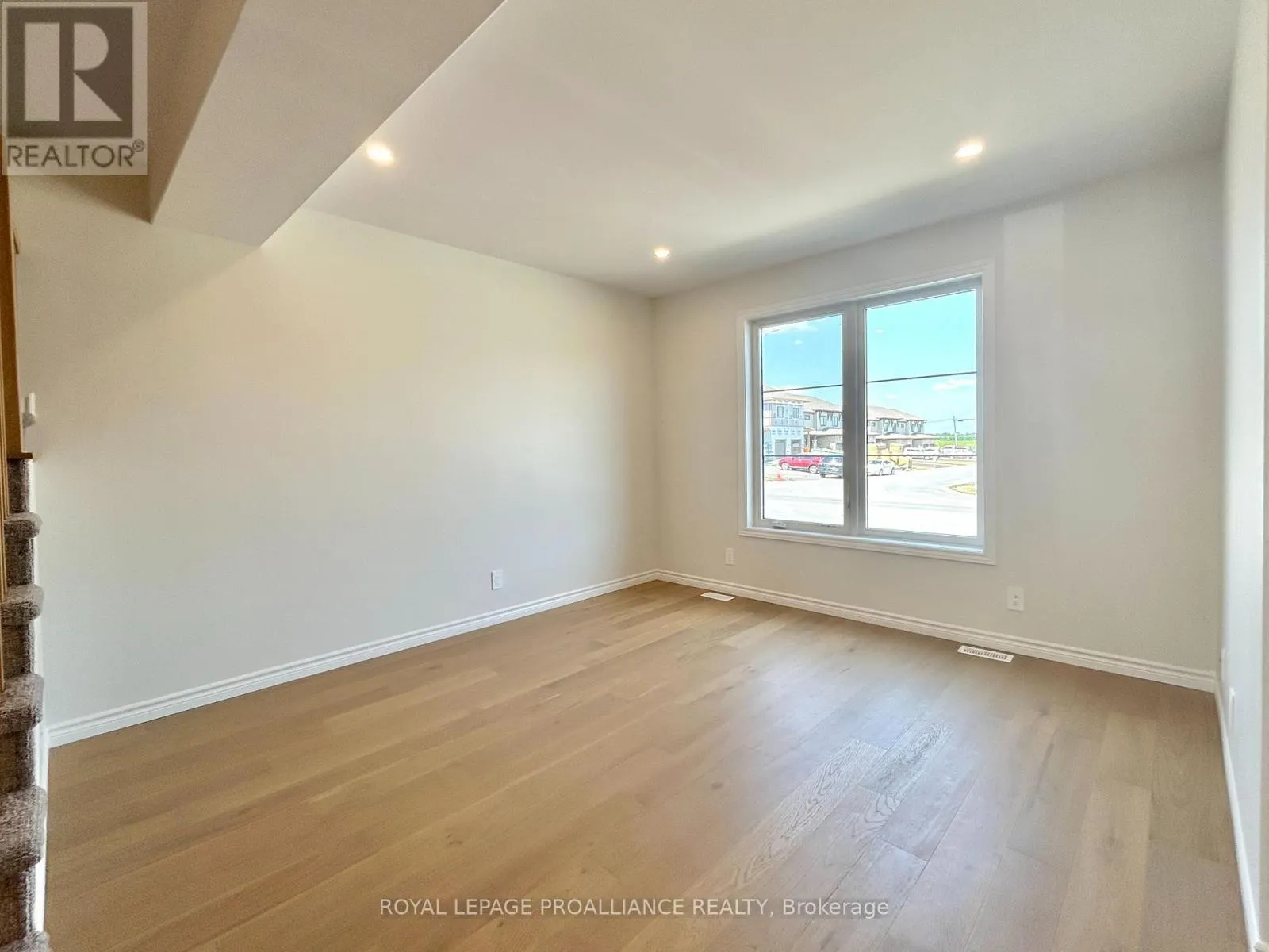 22 RIVERSTONE WAY
