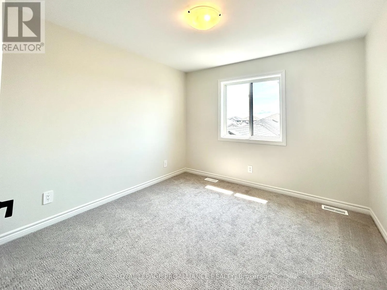 22 RIVERSTONE WAY