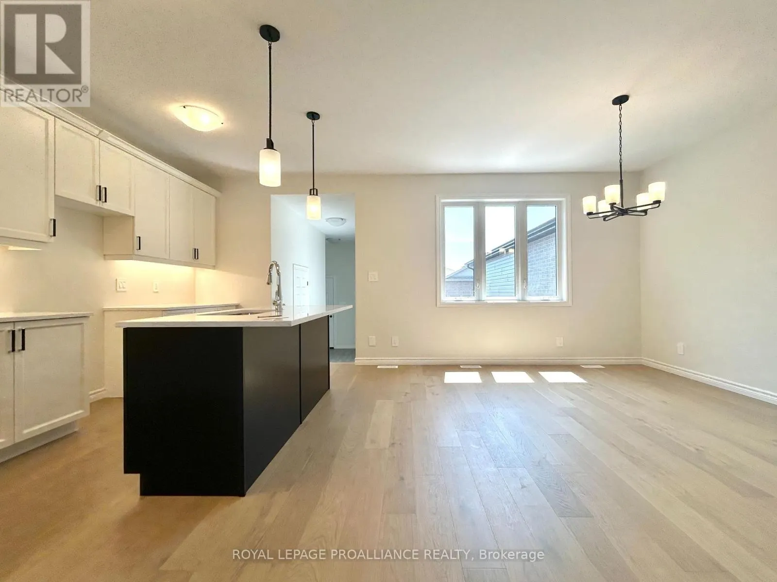 22 RIVERSTONE WAY