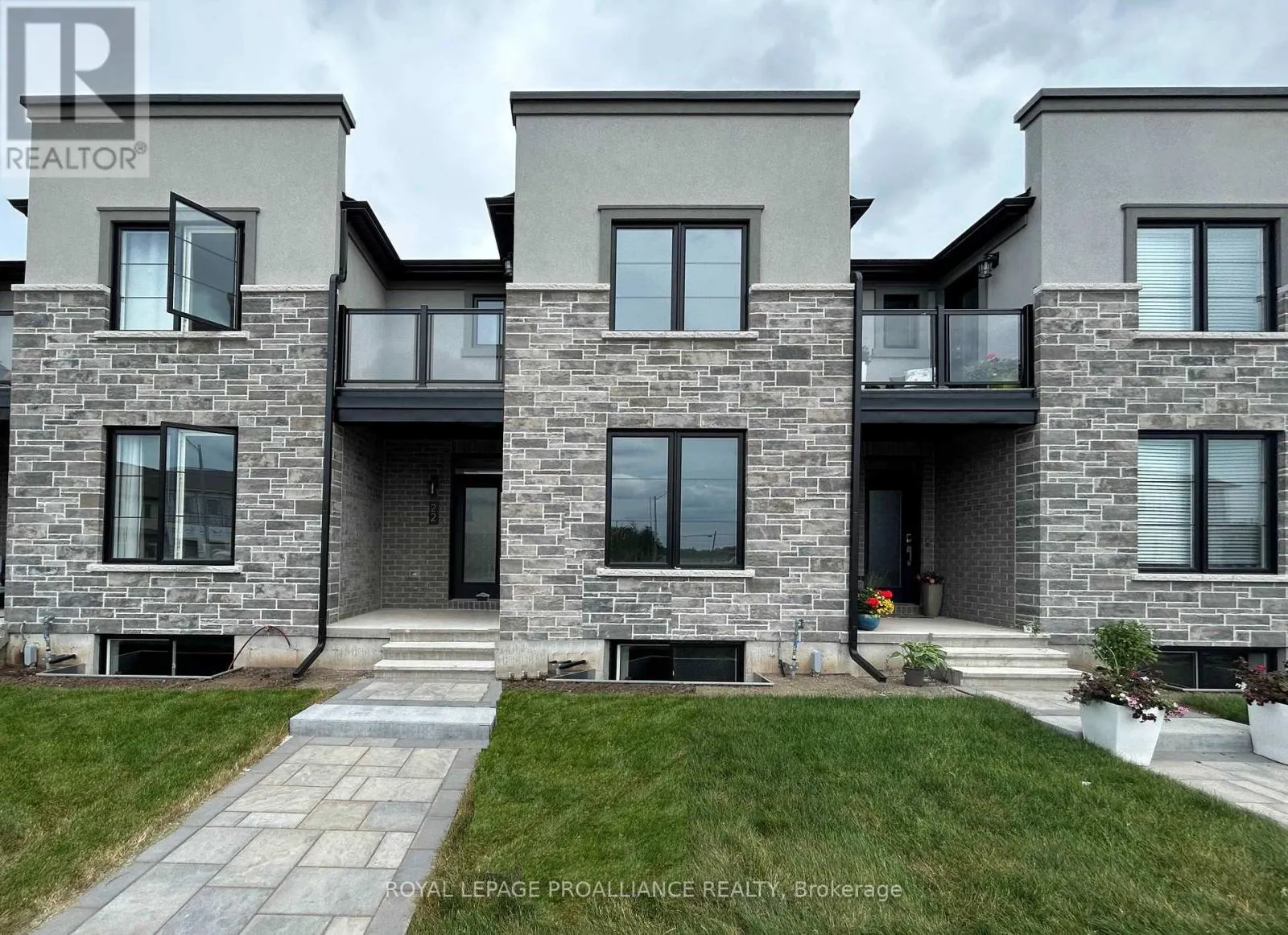 22 RIVERSTONE WAY