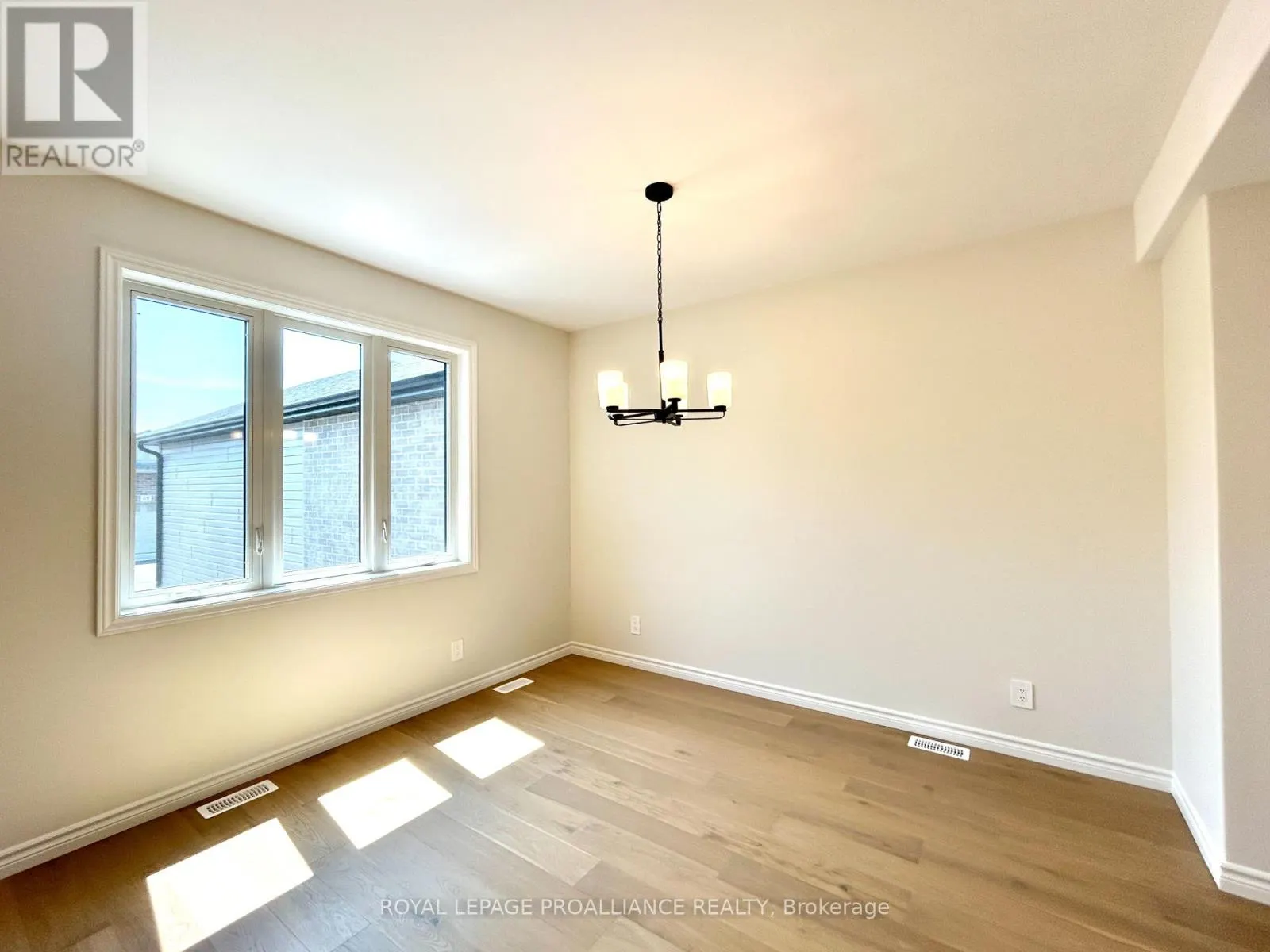 22 RIVERSTONE WAY