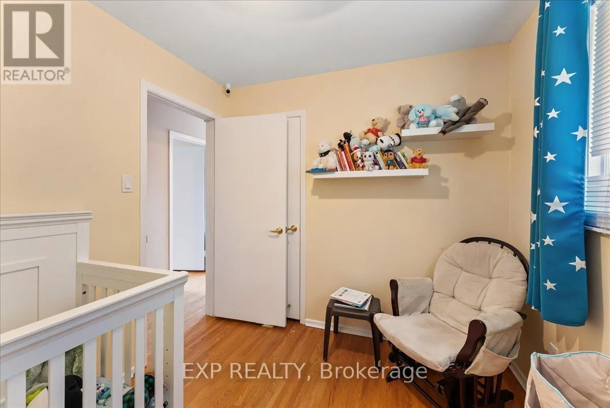 822 FOXE STREET