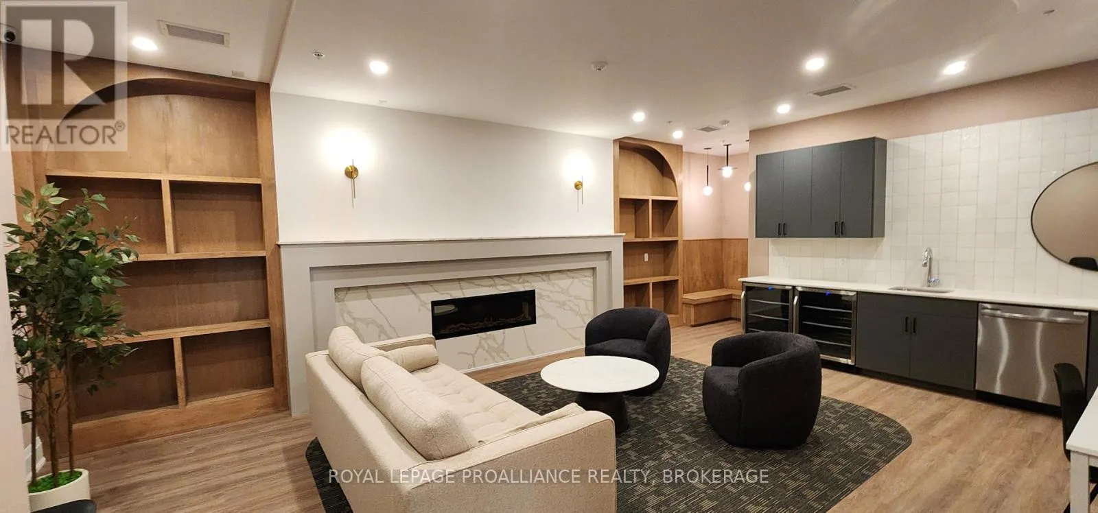 801 - 223 PRINCESS STREET, #801