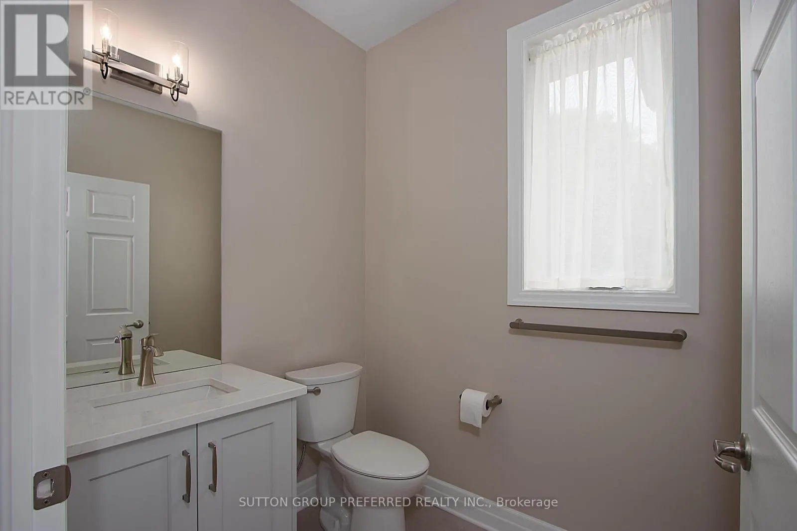 114 BARONS COURT