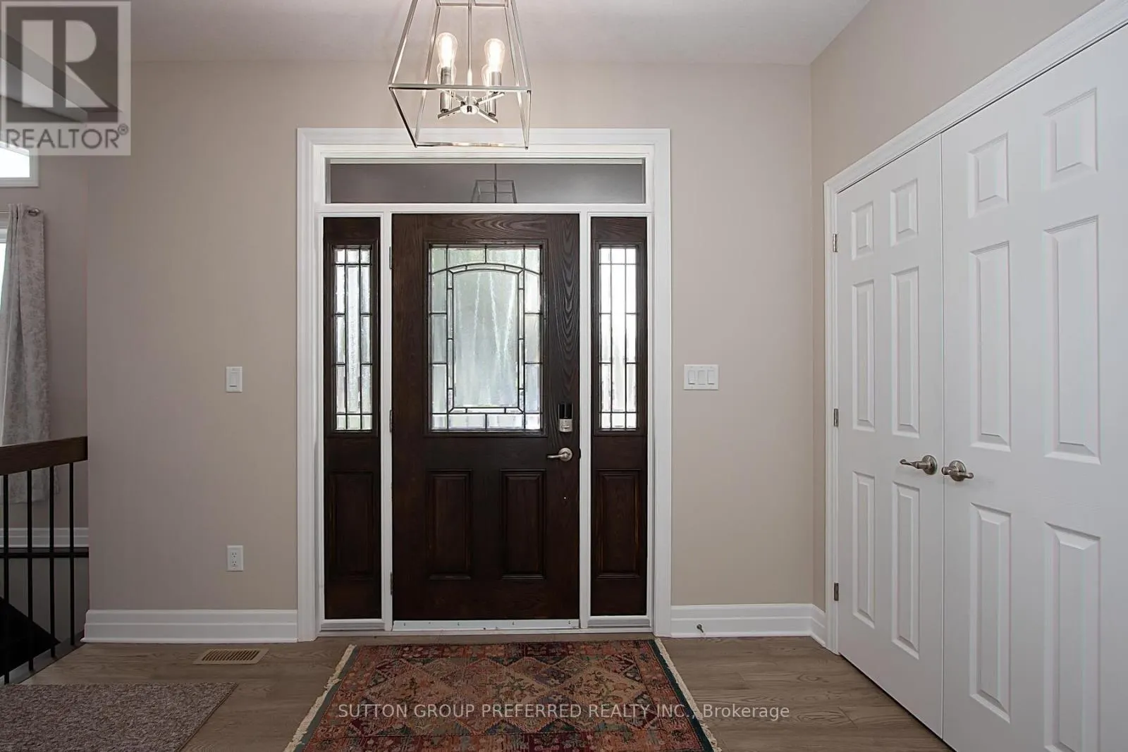114 BARONS COURT