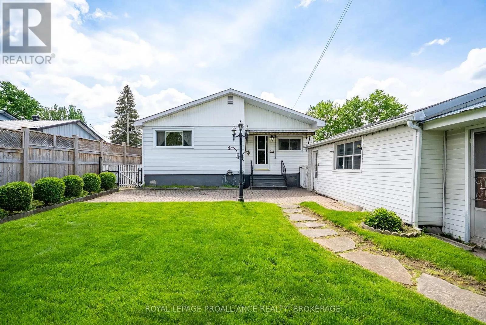 224 DANIS AVENUE