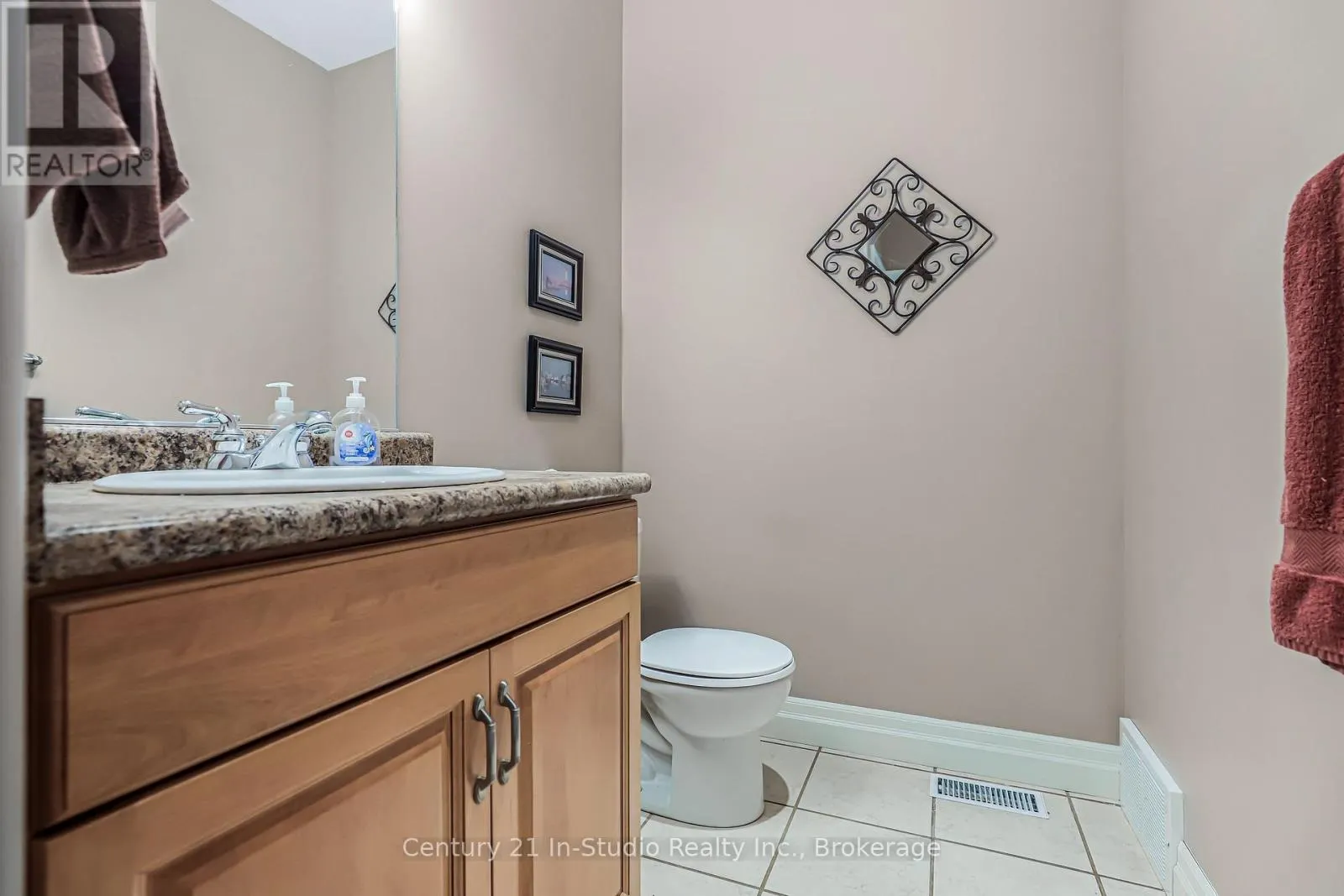 6 GLEN ABBEY COURT