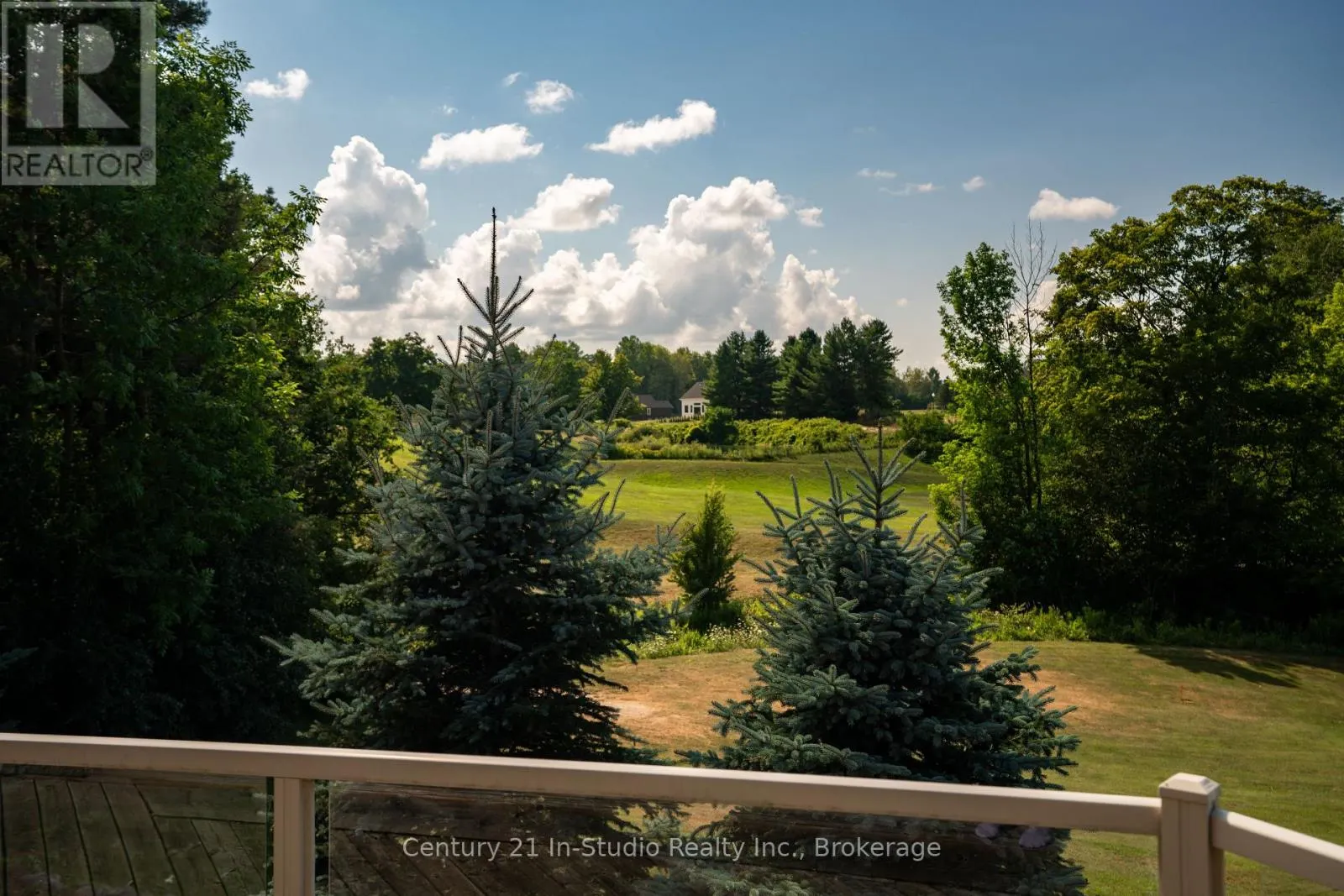 6 GLEN ABBEY COURT