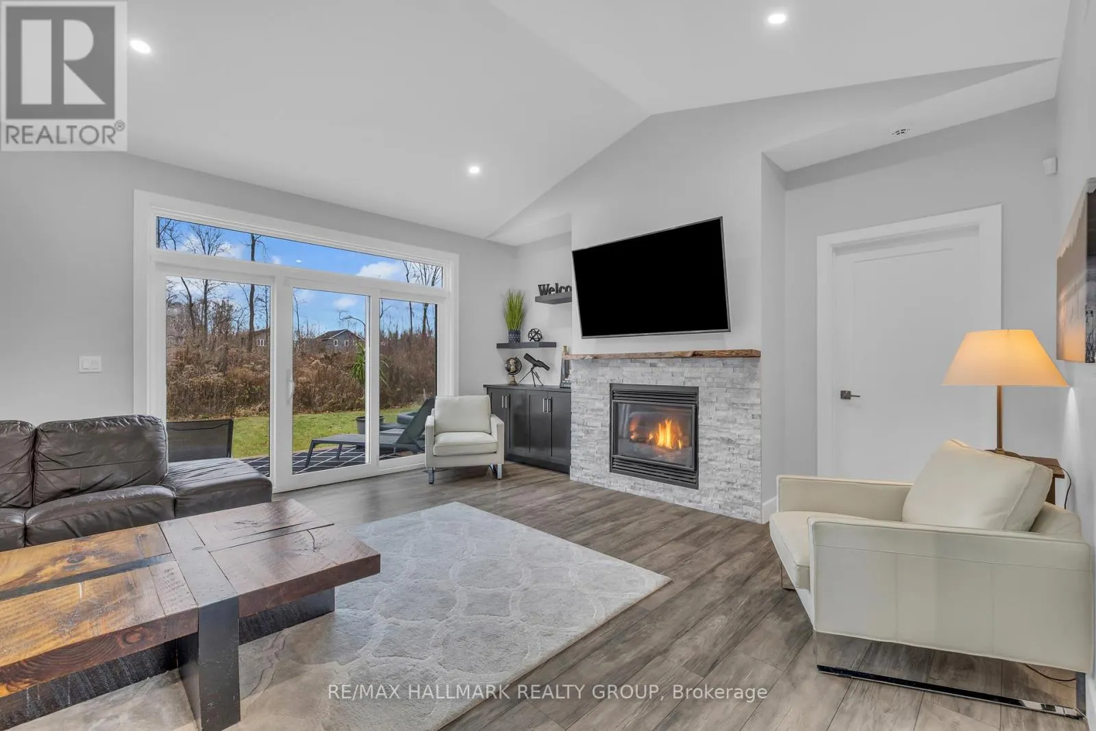 1077 SHEARER DRIVE