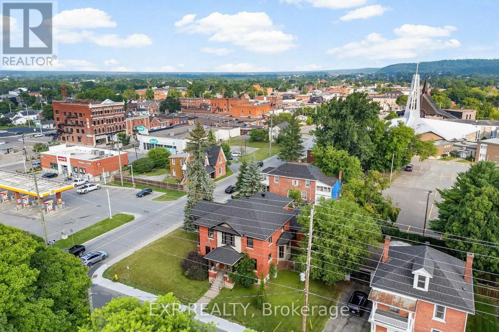 48 HALL AVENUE E